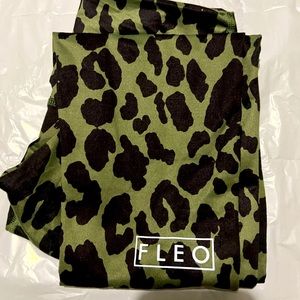 Fleo El Toro 25” Bronze Green Leopard Bounce